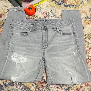 American Eagle Outfitters Women's Light Gray Ripped jeggings 12